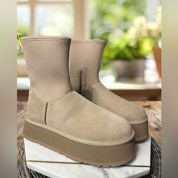 NEW UGG Women's Classic Dipper Sand Platform Shearling Suede Boots 1144031 SZ 9 - Picture 2 of 13
